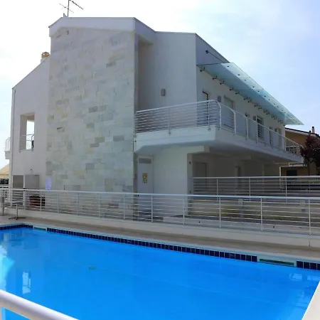 Апартаменты Locazione Turistica Cerrano Park.5 *